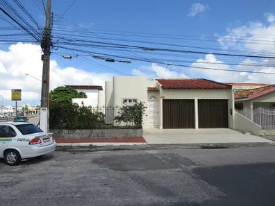 Casa com 3 Quartos à venda, 205m² no Cirurgia, Aracaju