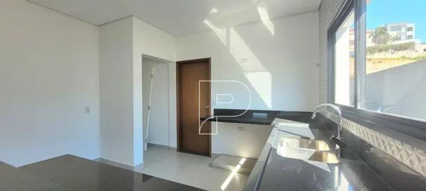 Casa de Condomínio com 3 Quartos à venda, 253m² no Estação, São Roque