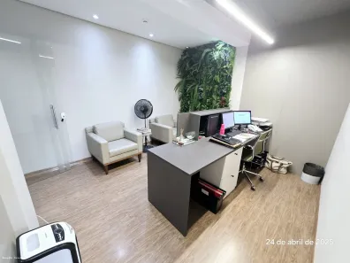Conjunto Comercial / Sala para alugar, 100m² no República, São Paulo