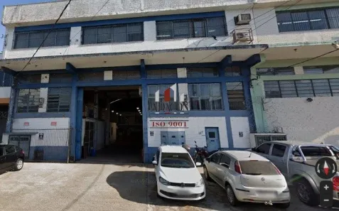 Galpão / Depósito / Armazém à venda, 700m² no Navegantes, Porto Alegre