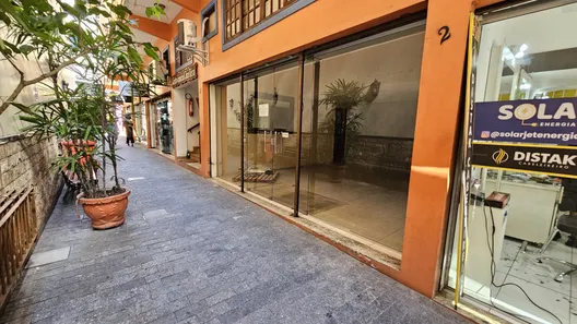 Loja / Salão / Ponto Comercial para alugar, 30m² no Centro, Cabo Frio