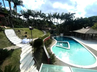 Fazenda / Sítio / Chácara com 5 Quartos para venda ou aluguel, 1333m² no Jardim Caiapiá, Cotia