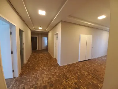 Conjunto Comercial / Sala à venda, 45m² no Centro, Curitiba