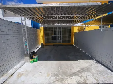 Casa com 3 Quartos para alugar, 170m² no Engenho do Meio, Recife