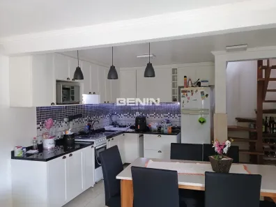 Sobrado com 4 Quartos à venda, 199m² no Niterói, Canoas