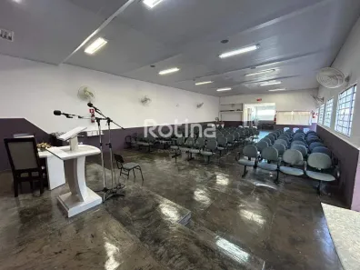 Galpão / Depósito / Armazém à venda, 194m² no Jardim das Palmeiras, Uberlândia