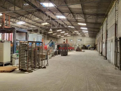 Galpão / Depósito / Armazém à venda, 2200m² no Perobal, Itaquaquecetuba