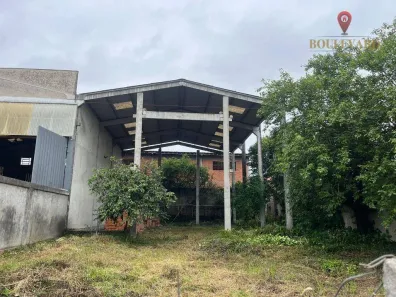 Galpão / Depósito / Armazém à venda, 180m² no Costeira, São José dos Pinhais