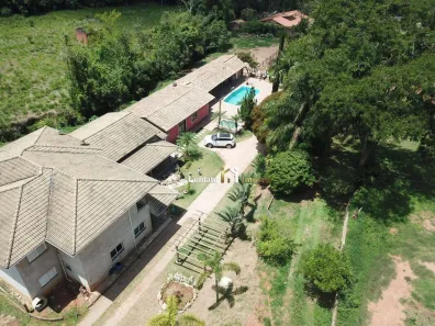 Fazenda / Sítio / Chácara com 7 Quartos para alugar, 600m² no Pinheiral II, Atibaia