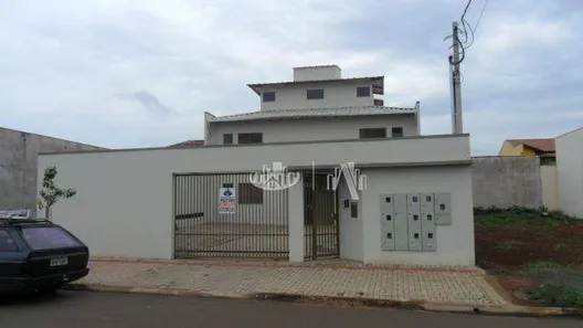 Prédio Inteiro à venda, 391m² no Parque Residencial Joaquim Toledo Piza, Londrina