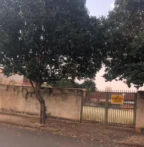 Loja / Salão / Ponto Comercial para alugar, 572m² no São João, Sertãozinho