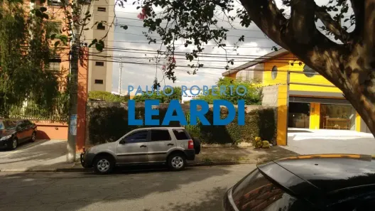 Terreno / Lote / Condomínio para alugar, 500m² no Vila Progredior, São Paulo
