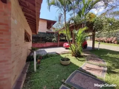 Casa de Condomínio com 3 Quartos à venda, 500m² no Chácara dos Lagos, Carapicuíba