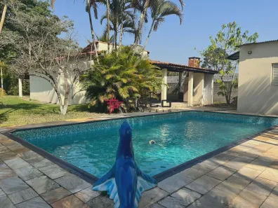Fazenda / Sítio / Chácara com 3 Quartos à venda, 150m² no Freguesia da Escada, Guararema