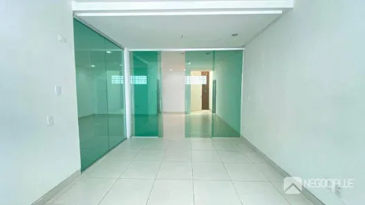 Casa com 4 Quartos para alugar, 400m² no Estação Velha, Campina Grande