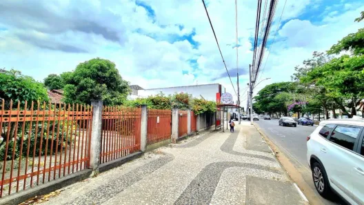 Casa com 3 Quartos para alugar, 1500m² no Centro, Feira de Santana