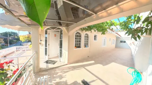 Casa de Condomínio com 4 Quartos à venda, 200m² no Arujá Country Club, Itaquaquecetuba