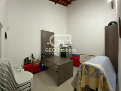 Fazenda / Sítio / Chácara com 5 Quartos para alugar, 1000m² no Bom Jesus, Jacareí