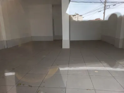Loja / Salão / Ponto Comercial para alugar, 60m² no Centro, Macaé