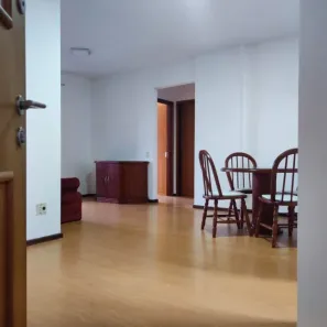 Apartamento com 2 Quartos para alugar, 65m² no Centro, Curitiba