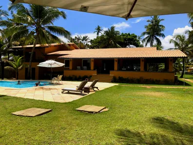 Casa de Condomínio com 5 Quartos para alugar, 645m² no Busca Vida (Abrantes), Camaçari