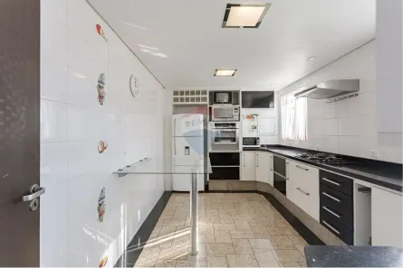 Sobrado com 3 Quartos à venda, 192m² no Pineville, Pinhais