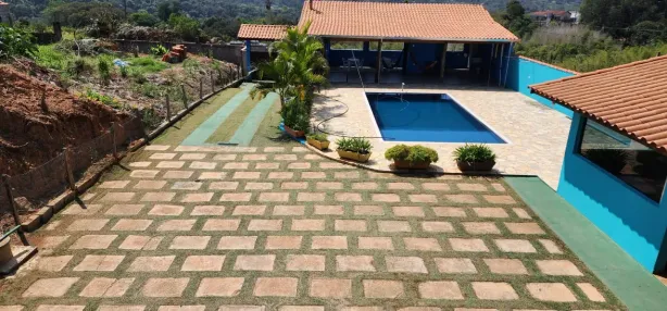 Fazenda / Sítio / Chácara com 3 Quartos à venda, 711m² no , Mairinque