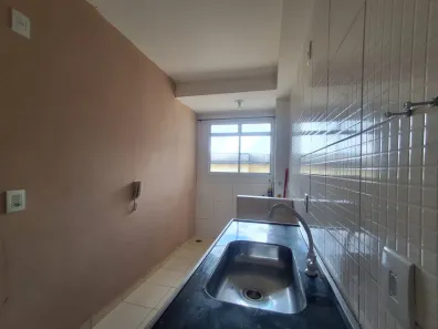 Apartamento com 2 Quartos para alugar, 44m² no Vila Santo Antônio do Portão, Cotia