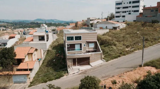 Sobrado com 4 Quartos à venda, 440m² no Terra Baixa, Araçariguama