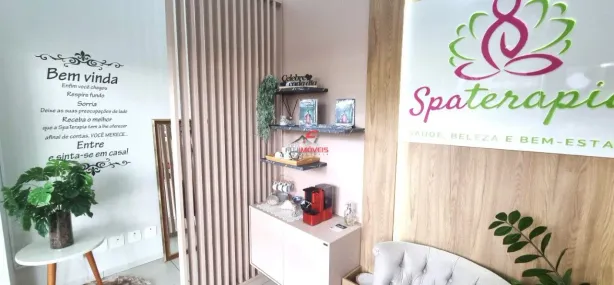 Loja / Salão / Ponto Comercial com 4 Quartos à venda, 60m² no Zona 01, Maringá