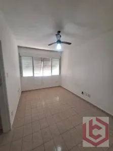 Kitnet para alugar, 30m² no Boqueirão, Santos
