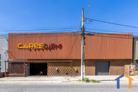 Galpão / Depósito / Armazém para venda ou aluguel, 900m² no Coroa do Meio, Aracaju