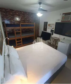 Hotel / Motel / Pousada com 8 Quartos à venda, 250m² no Jacaroá, Maricá