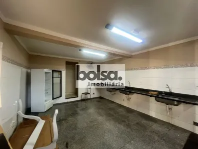Prédio Inteiro à venda, 436m² no Vila Industrial, Bauru