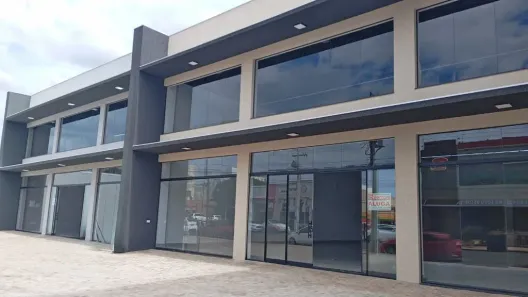 Loja / Salão / Ponto Comercial para alugar, 600m² no Centro, Arapongas