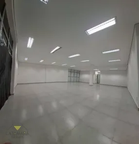 Galpão / Depósito / Armazém para venda ou aluguel, 555977m² no Centro, Mogi das Cruzes