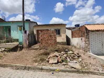 Casa com 2 Quartos à venda, 150m² no São João da Escócia, Caruaru