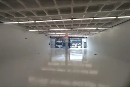 Prédio Inteiro para alugar, 735m² no Matriz, Mauá