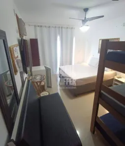 Hotel / Motel / Pousada com 8 Quartos à venda, 250m² no Jacaroá, Maricá