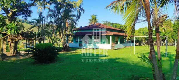 Fazenda / Sítio / Chácara com 2 Quartos à venda, 250m² no Boa Esperança, Rio Bonito