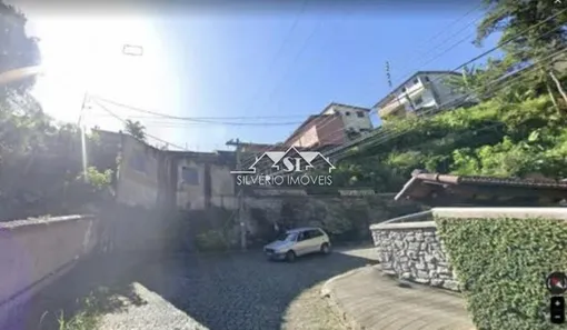 Terreno / Lote / Condomínio à venda, 676m² no Castelanea, Petrópolis