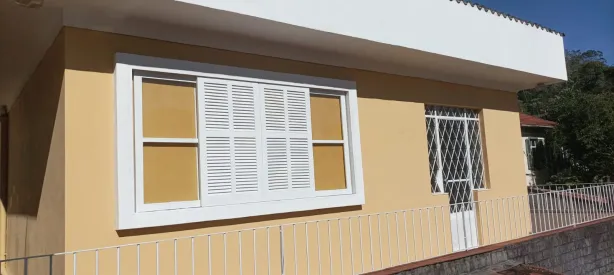 Casa com 2 Quartos para alugar, 80m² no Castelanea, Petrópolis