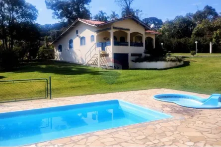 Fazenda / Sítio / Chácara com 3 Quartos à venda, 100m² no Portal de Pirapora, Salto de Pirapora