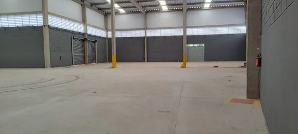 Galpão / Depósito / Armazém para alugar, 3116m² no Vila Jovina, Cotia