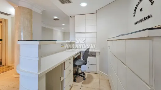 Conjunto Comercial / Sala com 4 Quartos à venda, 119m² no Centro, Curitiba