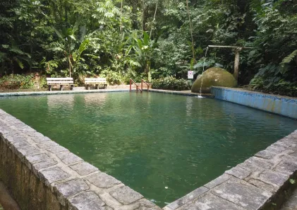 Casa de Condomínio com 2 Quartos à venda, 717m² no Limoeiro, Guapimirim
