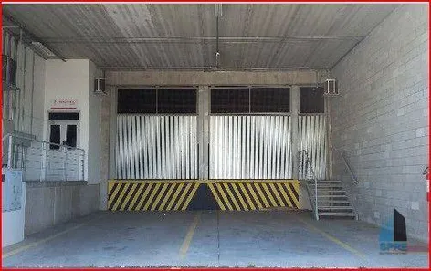 Galpão / Depósito / Armazém para alugar, 890m² no Santa Fé, Osasco