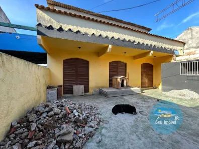 Casa com 4 Quartos à venda, 400m² no Areal, Araruama