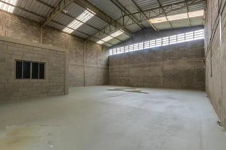 Galpão / Depósito / Armazém à venda, 300m² no Jardim Canadá, Nova Lima