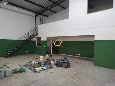 Galpão / Depósito / Armazém à venda, 330m² no Sevilha (1ª Seção), Ribeirão das Neves